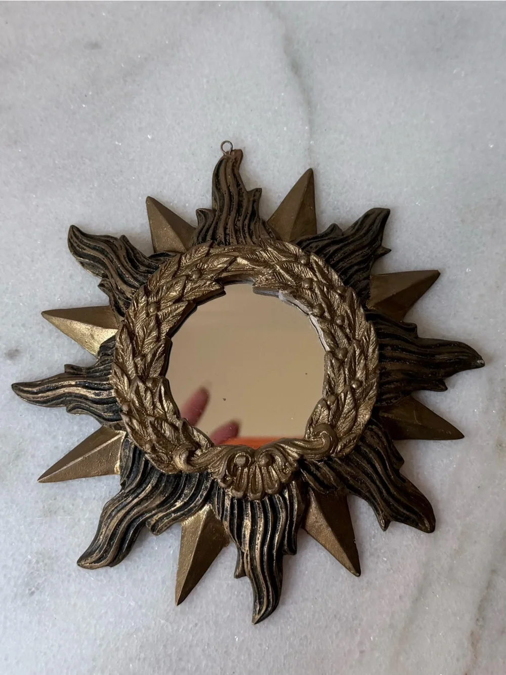 Decorative Sunburst Wall Mirror in Antique Gold